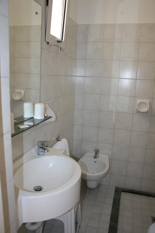 Albergo Da Siro Misano Adriatico Room photo
