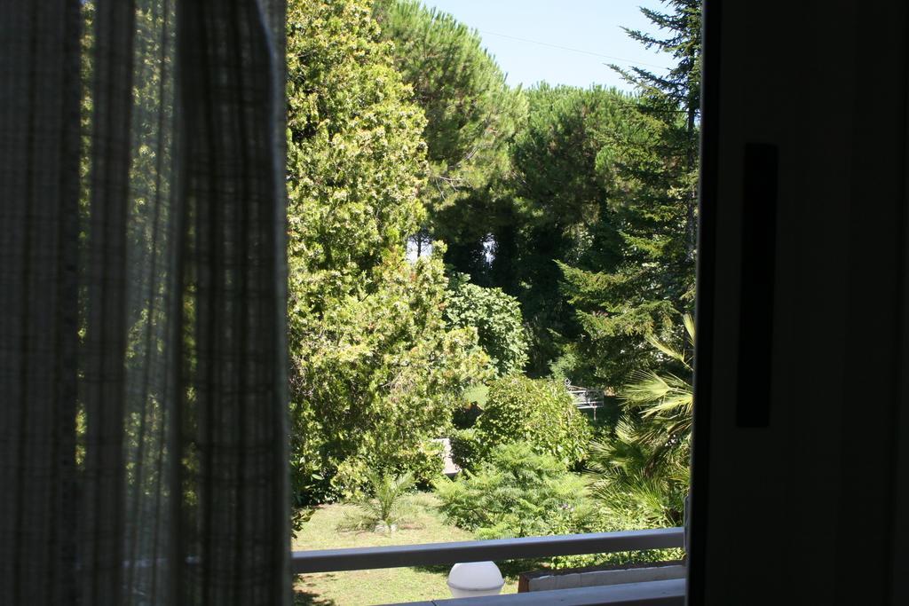 Albergo Da Siro Misano Adriatico Exterior photo