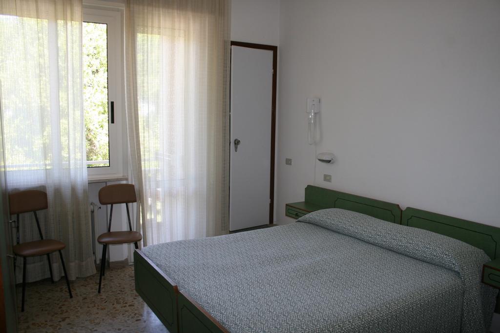 Albergo Da Siro Misano Adriatico Room photo